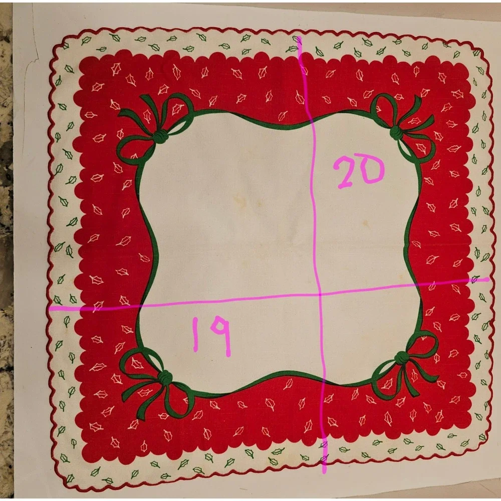 Vintage Christmas Napkins Set of 7 Red Green Holly Bow Scalloped 19x20 READ